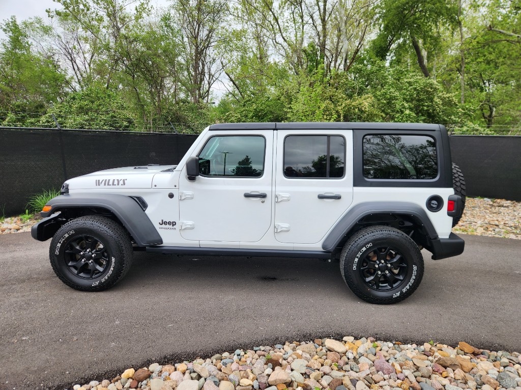 Used 2021 Jeep Wrangler Unlimited Willys with VIN 1C4HJXDN3MW866440 for sale in Kansas City