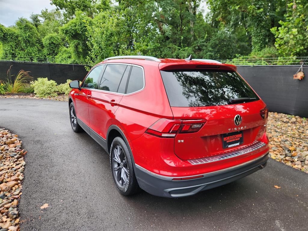 2022 Volkswagen Tiguan SE photo 3