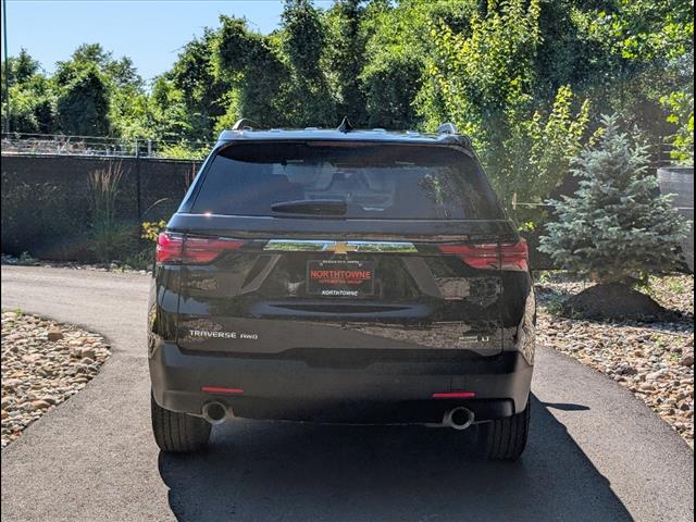 Used 2022 Chevrolet Traverse 3LT with VIN 1GNEVHKW5NJ182312 for sale in Kansas City