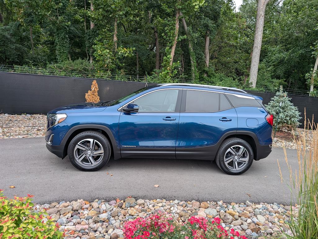 Used 2021 GMC Terrain SLT with VIN 3GKALVEV2ML354564 for sale in Kansas City