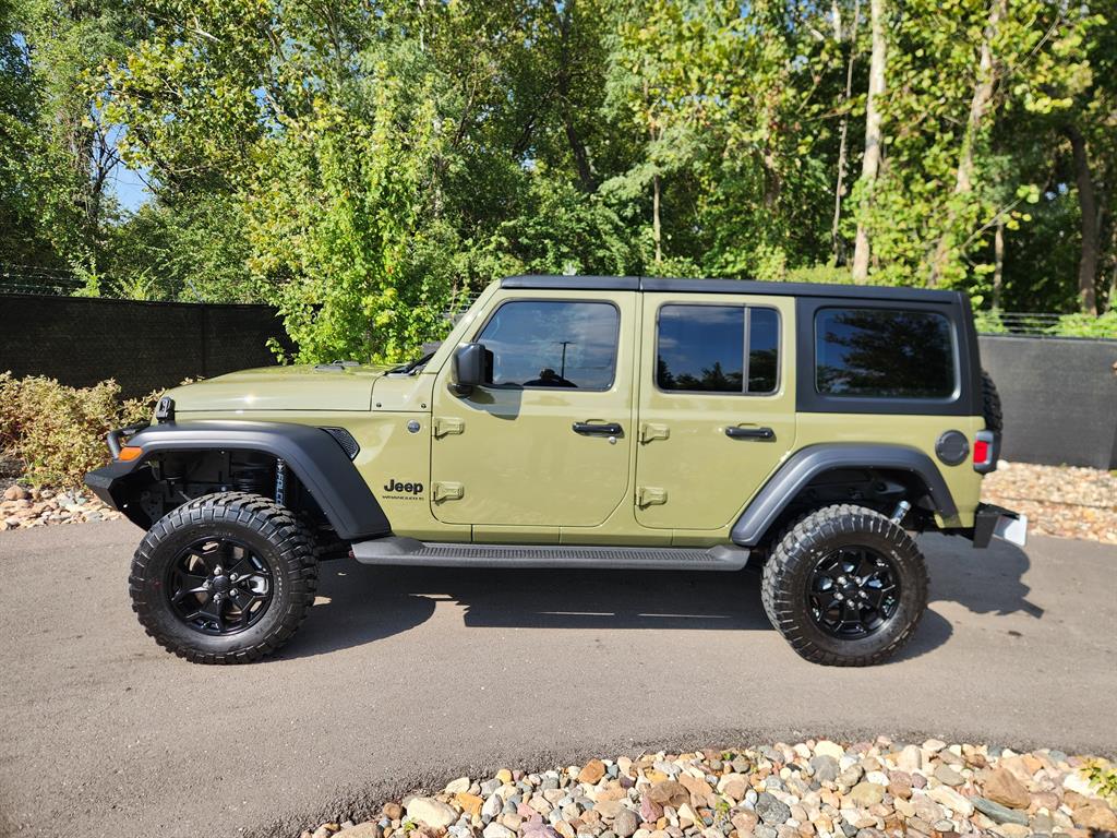 2025 Jeep Wrangler Sport photo 2