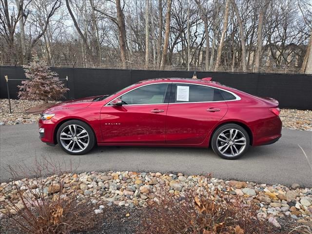 Used 2020 Chevrolet Malibu Premier with VIN 1G1ZE5SX7LF020921 for sale in Kansas City