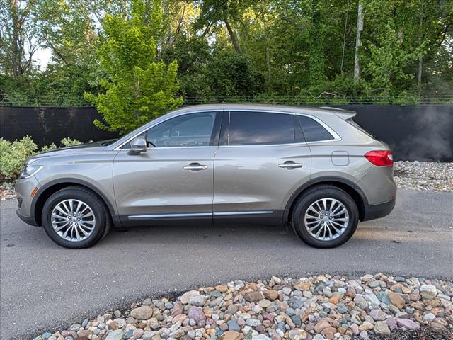 Used 2017 Lincoln MKX Select with VIN 2LMPJ6KR8HBL26312 for sale in Kansas City