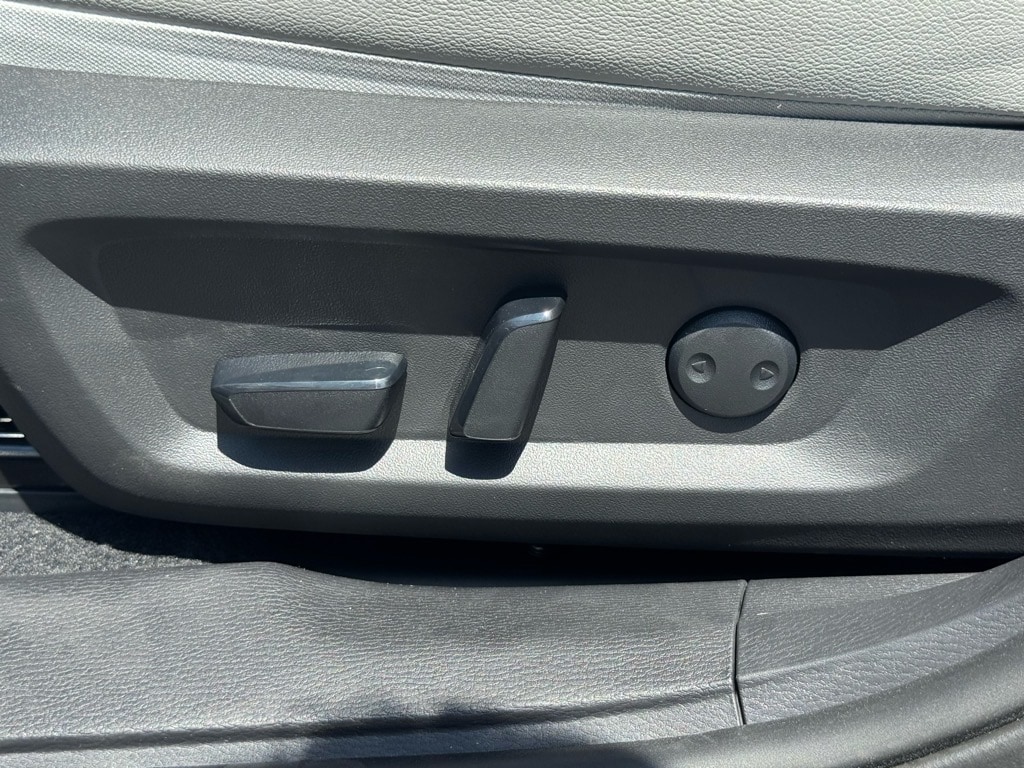 2025 Mitsubishi Outlander SEL Platinum Edition - Photo 26