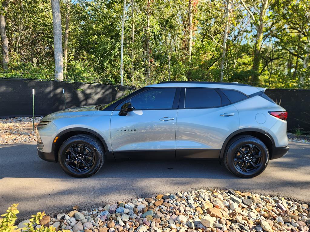 Used 2023 Chevrolet Blazer 2LT with VIN 3GNKBCR41PS221904 for sale in Kansas City