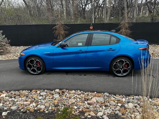 2025 Alfa Romeo Giulia SPRINT photo 2