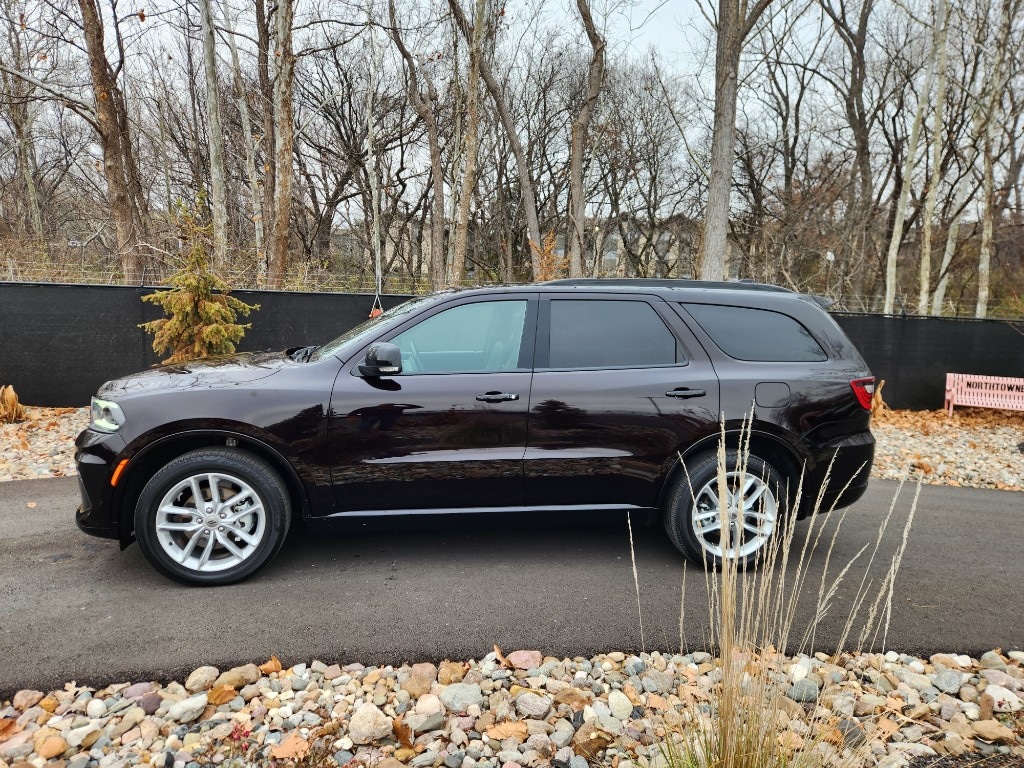 Used 2024 Dodge Durango GT with VIN 1C4RDJDG2RC126204 for sale in Kansas City