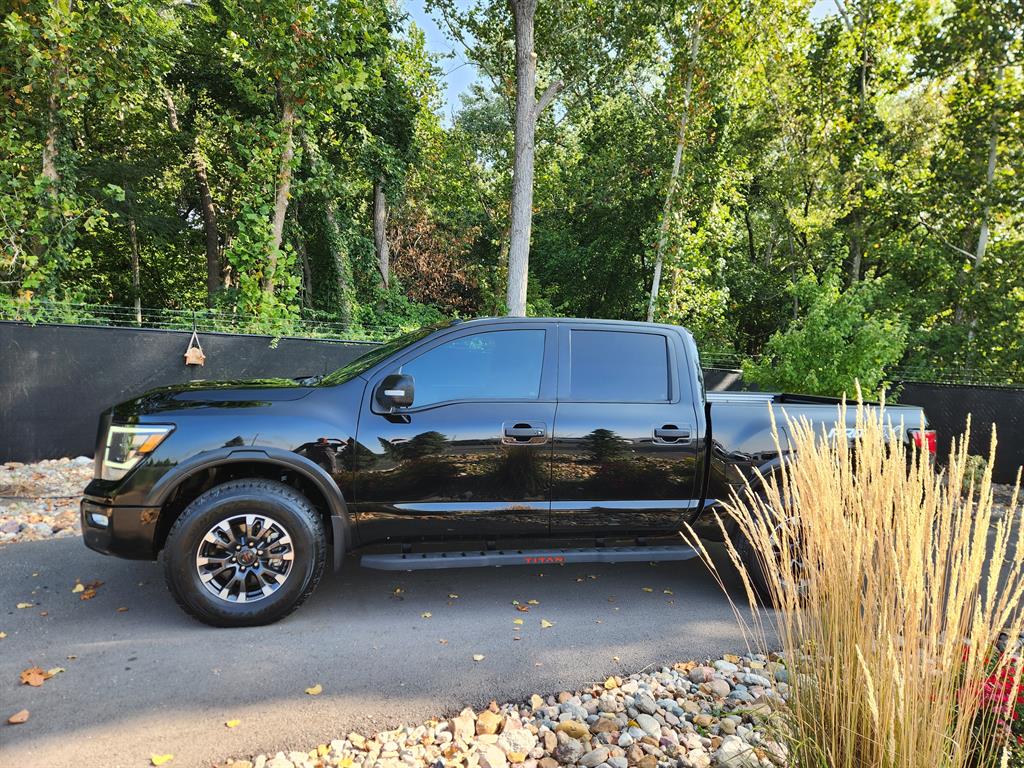 Used 2020 Nissan Titan PRO-4X with VIN 1N6AA1ED0LN500697 for sale in Kansas City