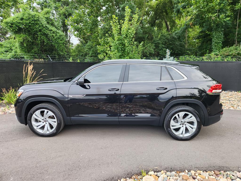 Used 2020 Volkswagen Atlas Cross Sport SEL with VIN 1V2ME2CA7LC210244 for sale in Kansas City