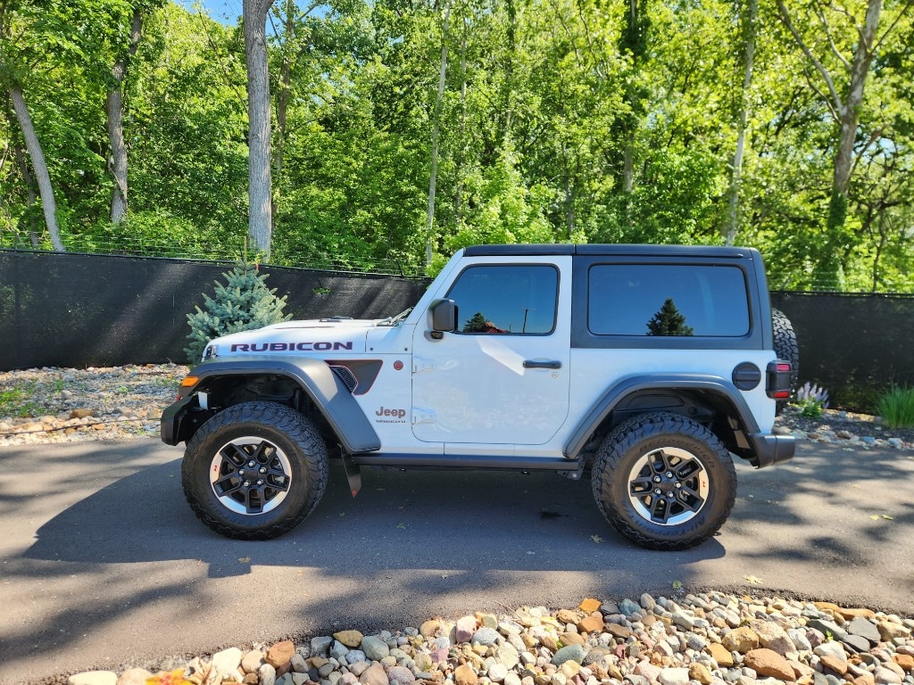 Used 2022 Jeep Wrangler Rubicon with VIN 1C4HJXCN3NW256573 for sale in Kansas City