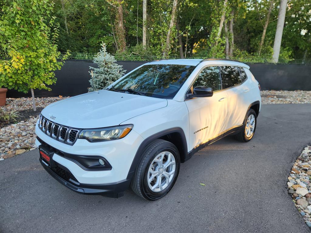 2024 Jeep Compass Latitude's photo