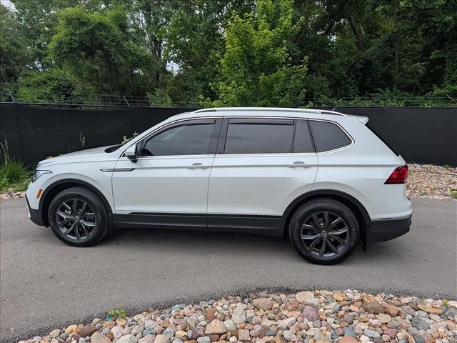 Used 2023 Volkswagen Tiguan SE with VIN 3VVNB7AX0PM059062 for sale in Kansas City