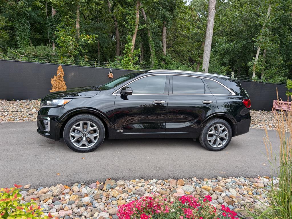 Used 2020 Kia Sorento SX with VIN 5XYPKDA59LG688413 for sale in Kansas City