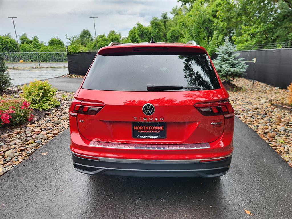 2022 Volkswagen Tiguan SE photo 4