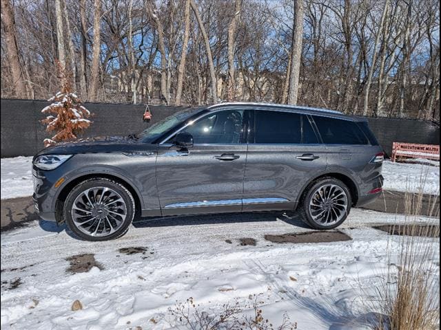 Used 2020 Lincoln Aviator Reserve with VIN 5LM5J7XC0LGL07202 for sale in Kansas City