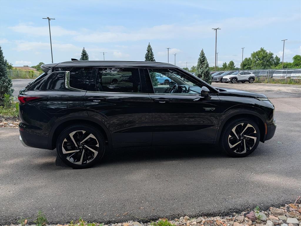 2024 Mitsubishi Outlander Plug-in Hybrid SEL - Photo 6