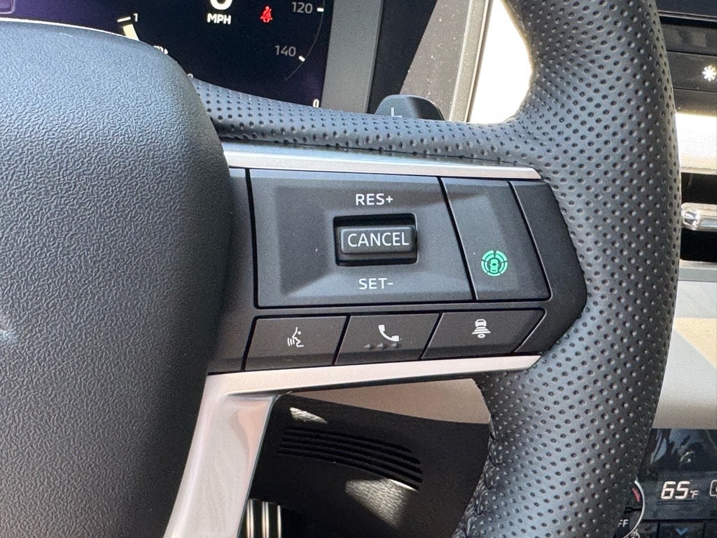 2025 Mitsubishi Outlander SEL Platinum Edition - Photo 30
