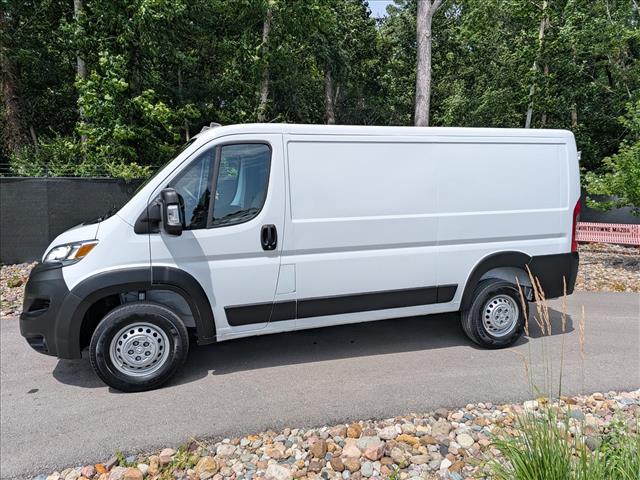 Used 2025 RAM ProMaster Cargo Van Base with VIN 3C6LRVVG9SE513870 for sale in Kansas City