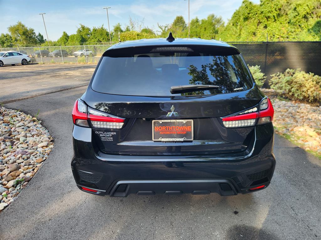2024 Mitsubishi Outlander Sport ES photo 4