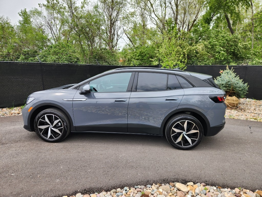 Used 2023 Volkswagen ID.4 PRO S with VIN 1V2GNPE83PC009242 for sale in Kansas City