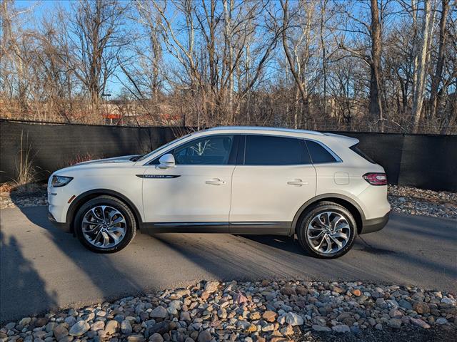 Used 2022 Lincoln Nautilus Reserve with VIN 2LMPJ8K98NBL23692 for sale in Kansas City