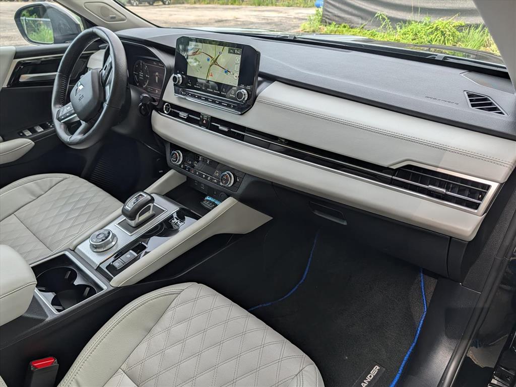 2024 Mitsubishi Outlander Plug-in Hybrid SEL - Photo 15