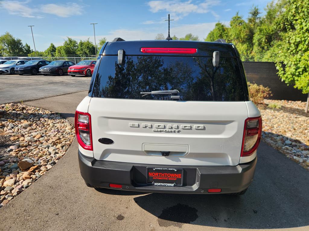 2021 Ford Bronco Sport Outer Banks photo 3