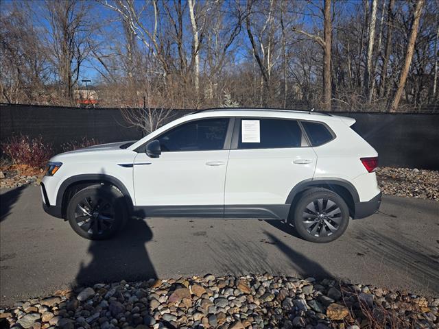 Used 2024 Volkswagen Taos S with VIN 3VV5X7B21RM048465 for sale in Kansas City