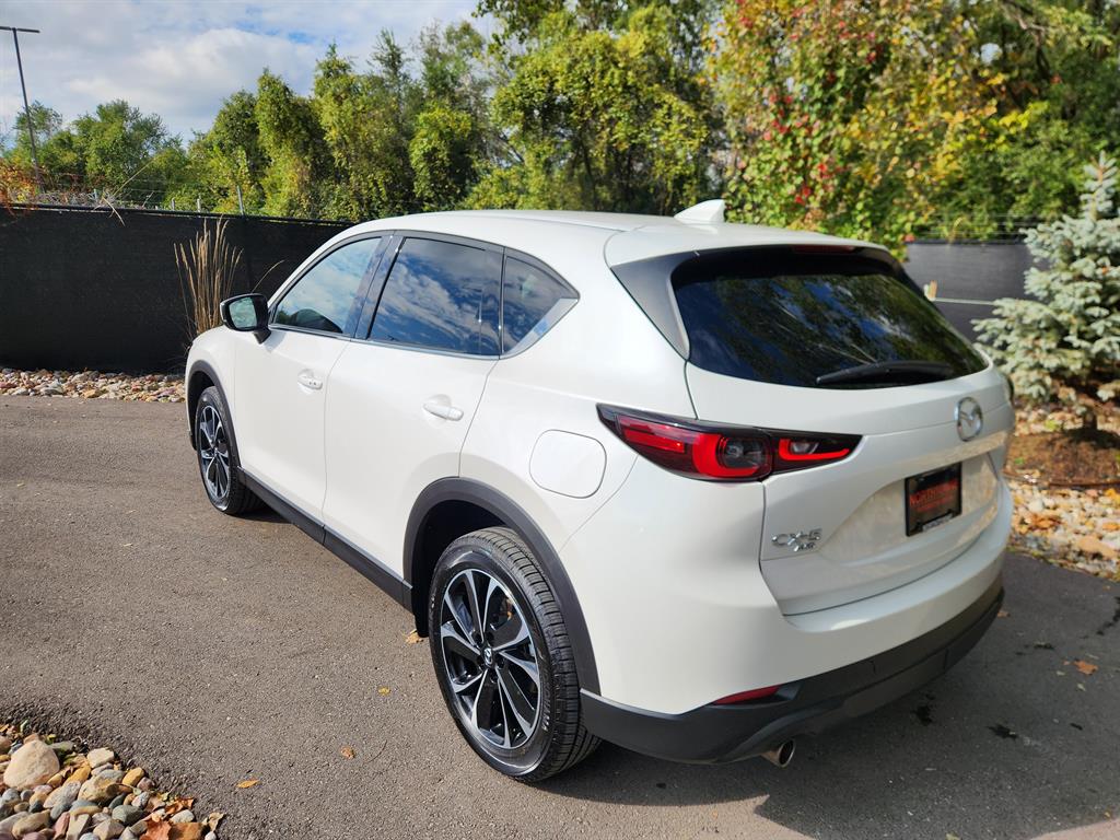 2022 Mazda CX-5 2.5 Premium Plus photo 3