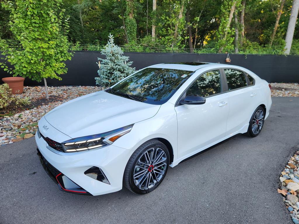 2023 Kia Forte GT's photo
