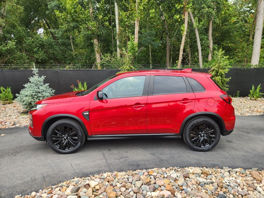 Used 2021 Mitsubishi Outlander Sport LE with VIN JA4ARUAU7MU003411 for sale in Kansas City