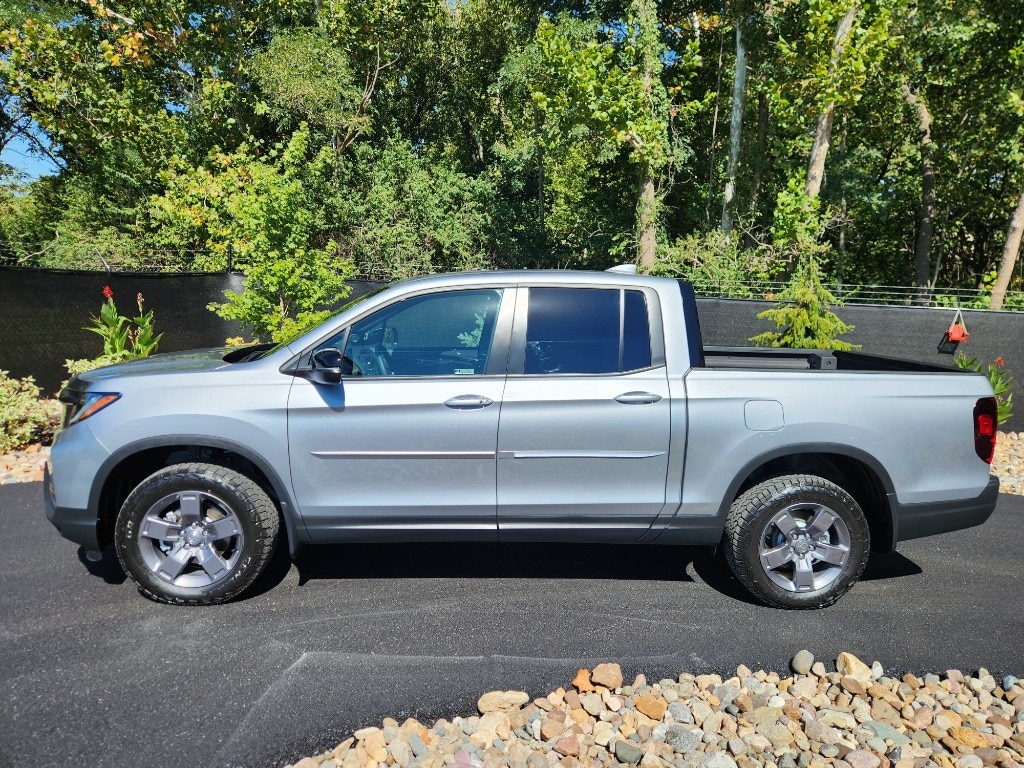 Used 2024 Honda Ridgeline TrailSport with VIN 5FPYK3F6XRB002659 for sale in Kansas City, MO