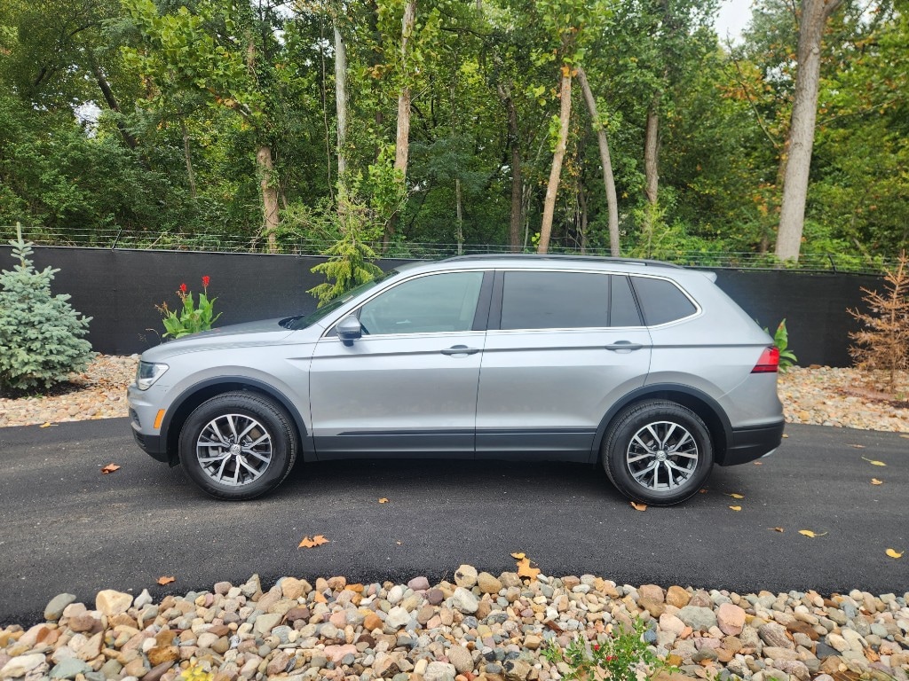 Used 2019 Volkswagen Tiguan SEL R-Line with VIN 3VV2B7AX3KM201545 for sale in Kansas City, MO