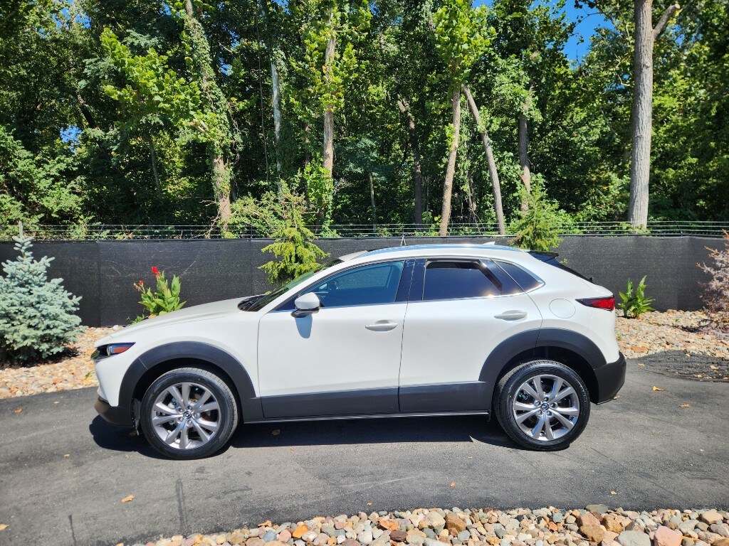 Used 2021 Mazda CX-30 Premium with VIN 3MVDMBDL8MM305379 for sale in Kansas City