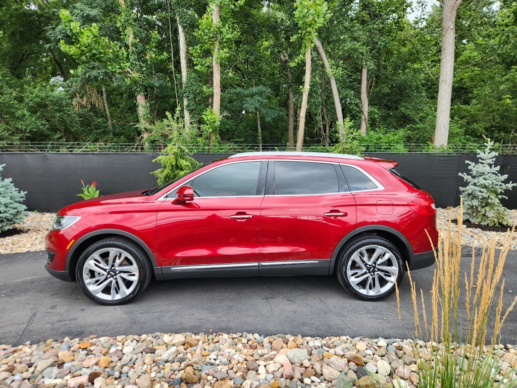 Used 2017 Lincoln MKX Reserve with VIN 2LMPJ8LP0HBL14907 for sale in Kansas City