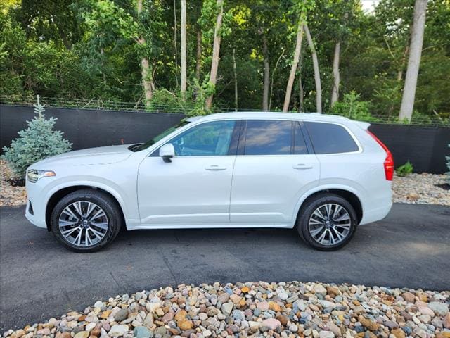 Used 2021 Volvo XC90 Momentum with VIN YV4102PK8M1683943 for sale in Kansas City