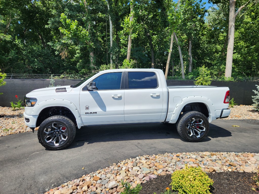 Used 2022 RAM Ram 1500 Pickup Big Horn/Lone Star with VIN 1C6SRFFT8NN236528 for sale in Kansas City, MO