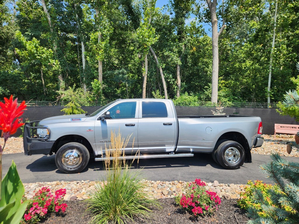 Used 2021 RAM Ram 3500 Pickup Tradesman with VIN 3C63RRGL3MG588525 for sale in Kansas City, MO