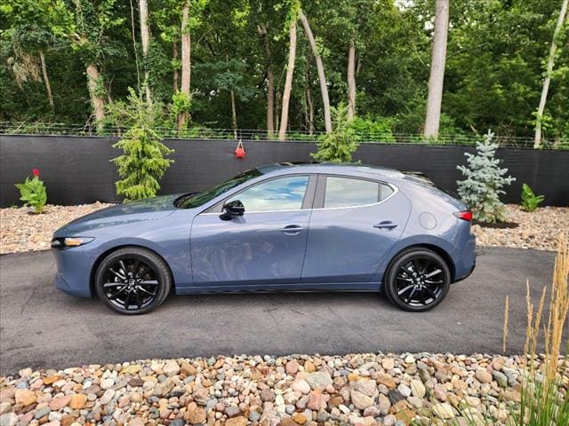 Used 2024 Mazda Mazda3 Carbon Edition with VIN JM1BPBLM5R1650691 for sale in Kansas City