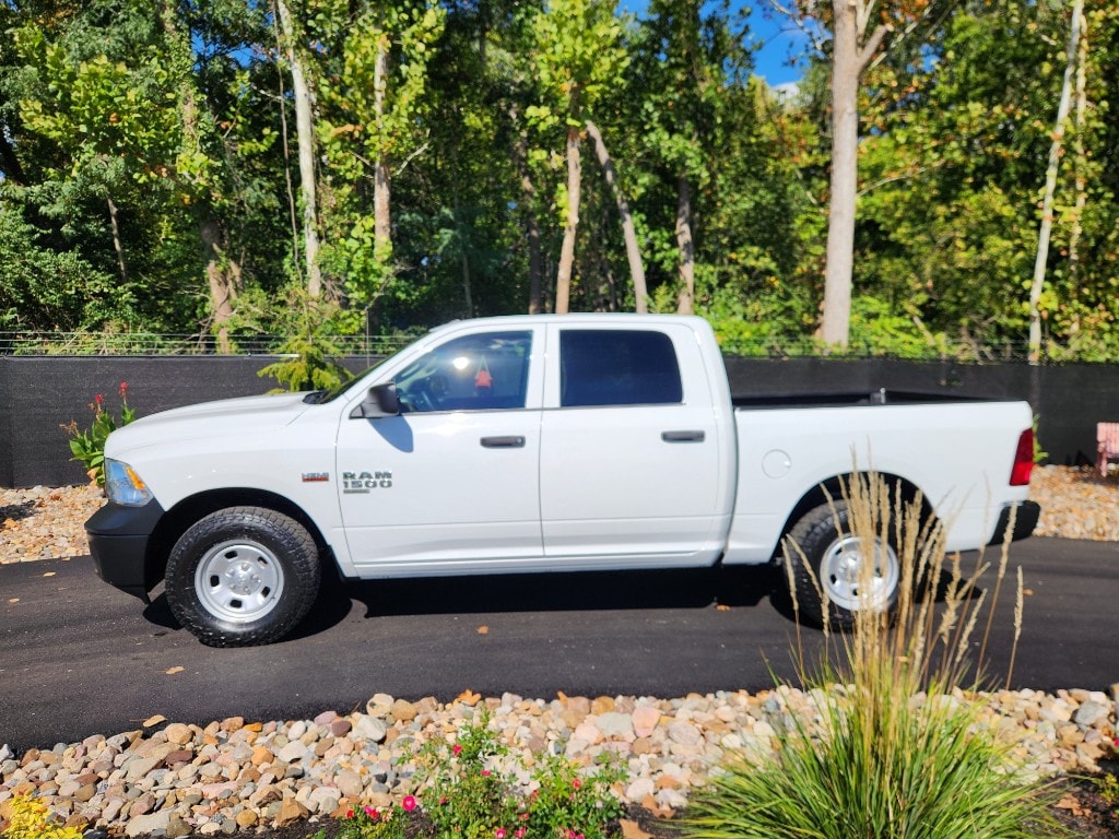 Used 2022 RAM Ram 1500 Classic Tradesman with VIN 3C6RR7KT5NG307641 for sale in Kansas City, MO