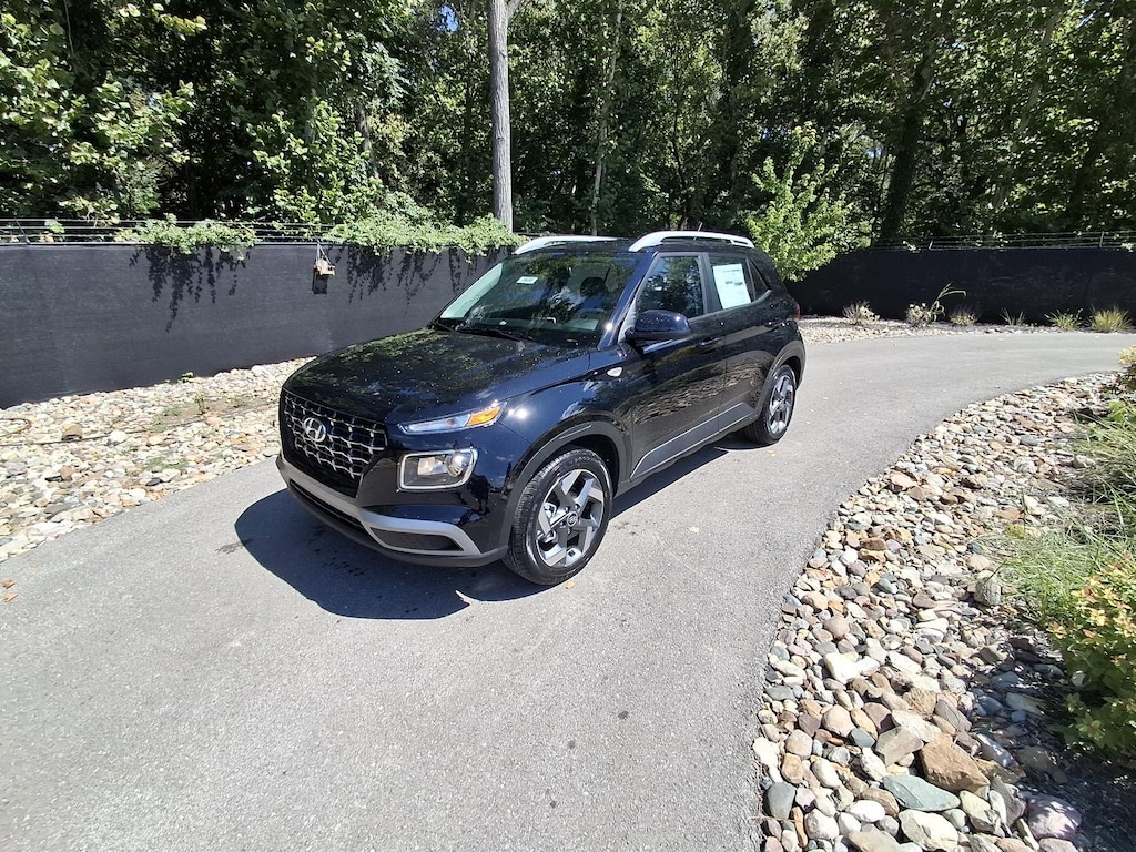 New 2026 Hyundai Venue SEL SUV