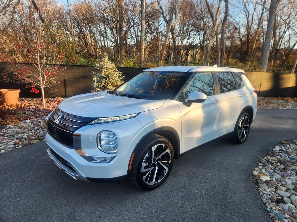 Certified 2024 Mitsubishi Outlander SE SUV