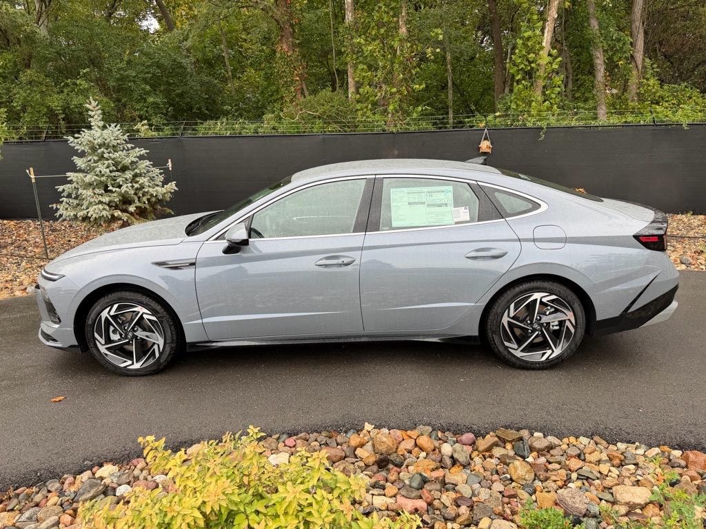 New 2026 Hyundai Sonata SEL Sport Sedan