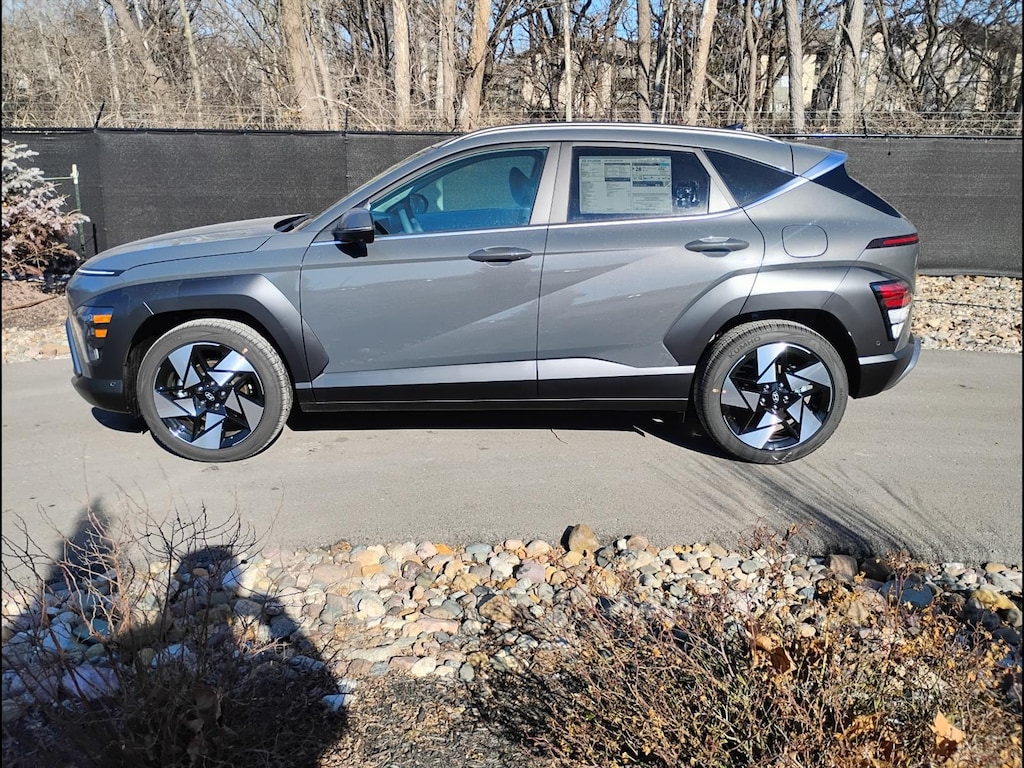 New 2026 Hyundai Kona Limited FWD SUV