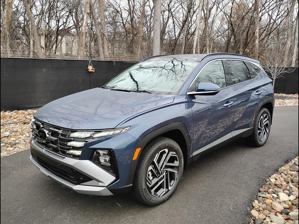 New 2026 Hyundai Tucson Limited AWD SUV