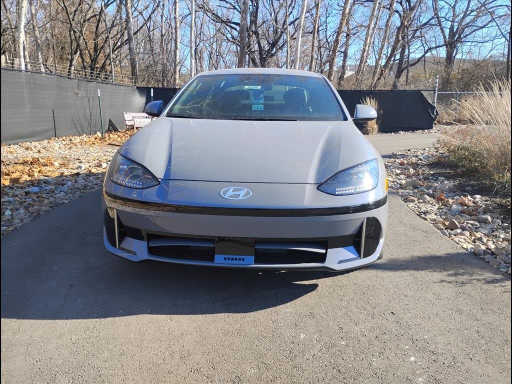 New 2025 Hyundai IONIQ 6 SEL Sedan