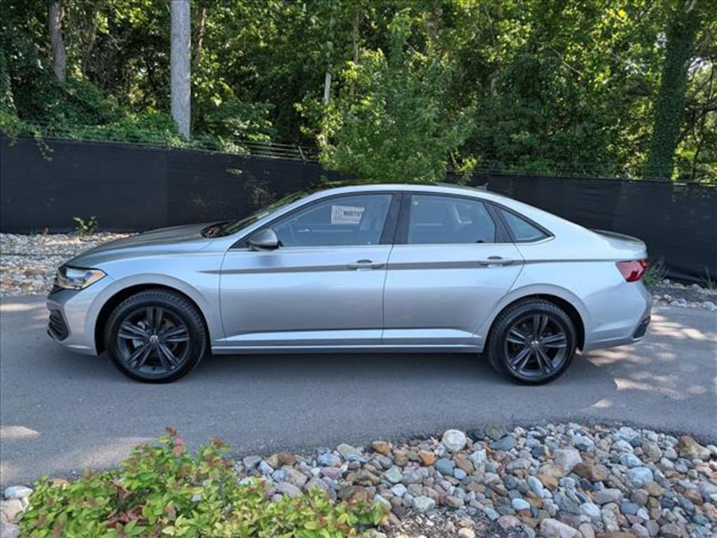 Certified 2023 Volkswagen Jetta 1.5T SE Sedan