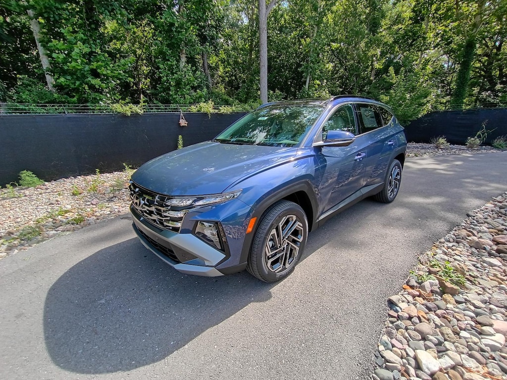 New 2026 Hyundai Tucson Limited AWD SUV