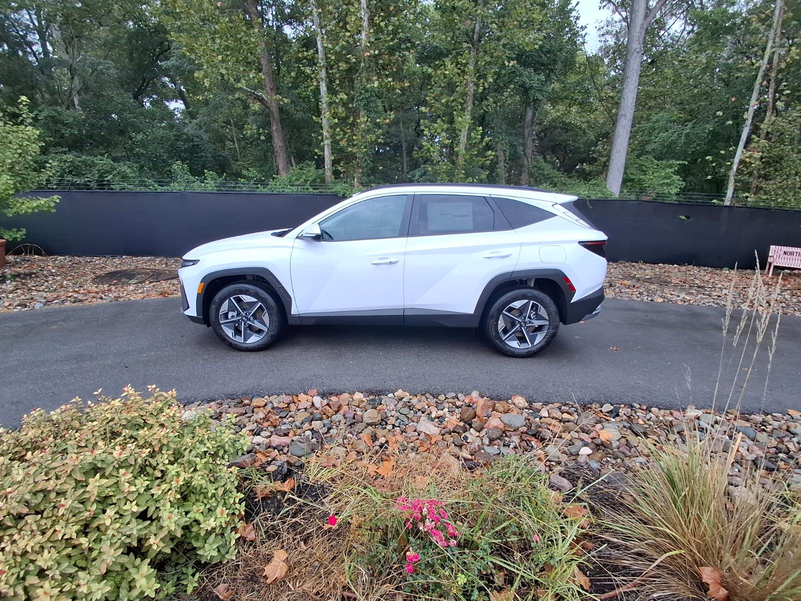 New 2026 Hyundai Tucson Hybrid SEL Convenience SUV