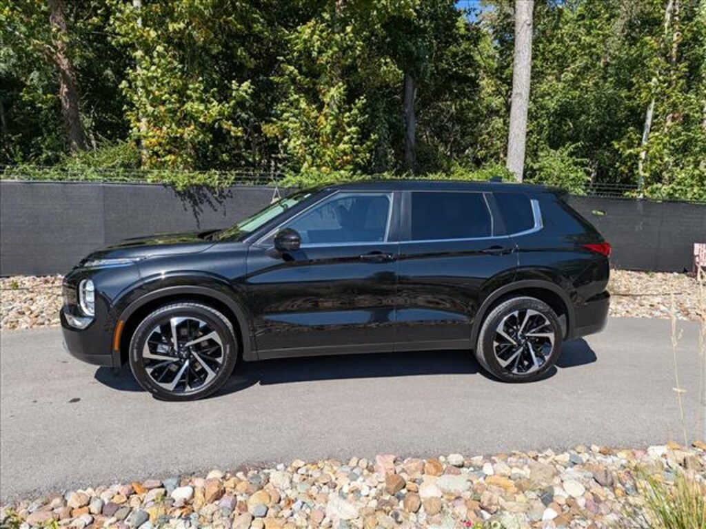 Certified 2024 Mitsubishi Outlander SE SUV